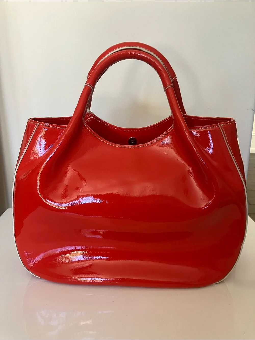 KATE SPADE New York Pretty Penny Bright Red Glossy Patent Leather Bag w/ Pouch
